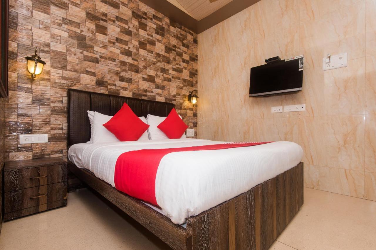 Hotel Oliver, Colaba Bombay Extérieur photo